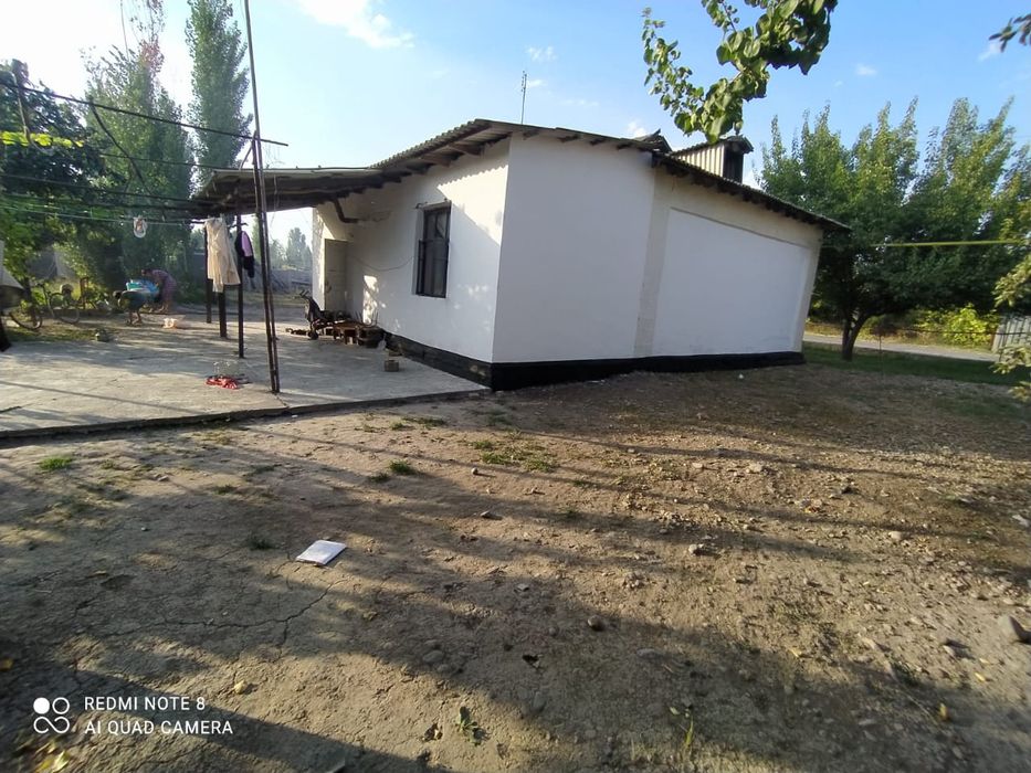 Ховли уй сотилади