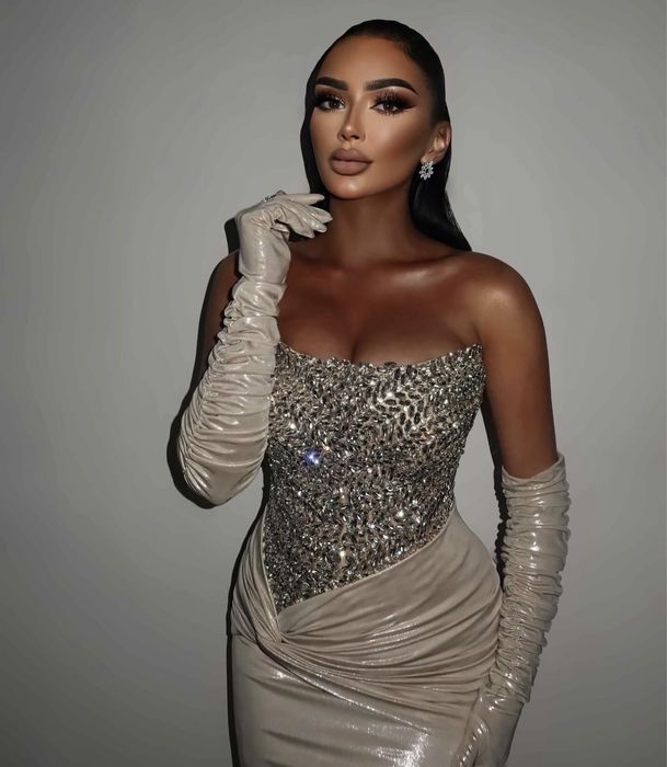 Rochie de ocazie cu pietre si cristale swarovski