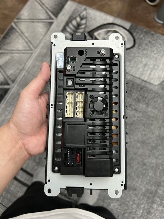 Мультемедийная магнитола