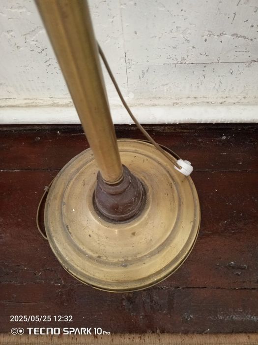 Торшер бронзовый в античном стиле