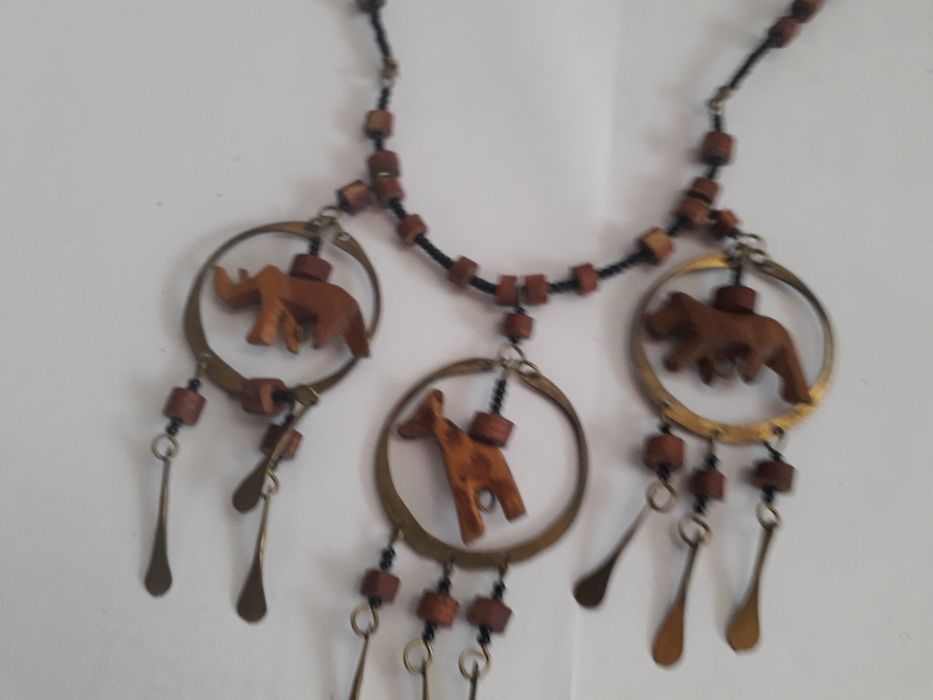 Collier lemn tribal