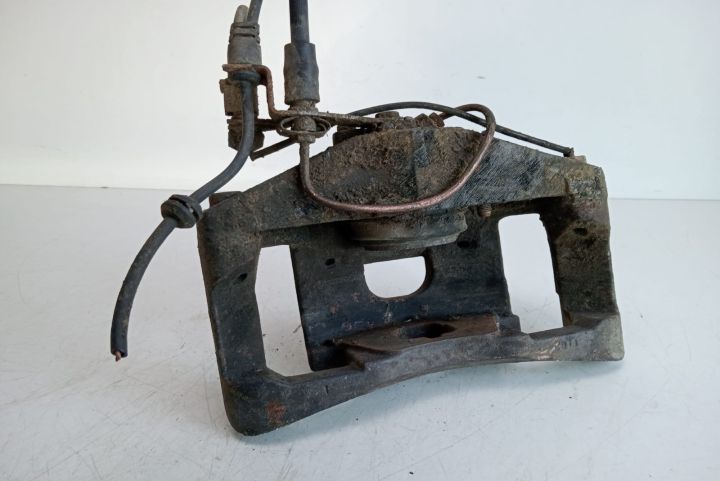 Etrier frana stanga fata Audi A6 4F/C6