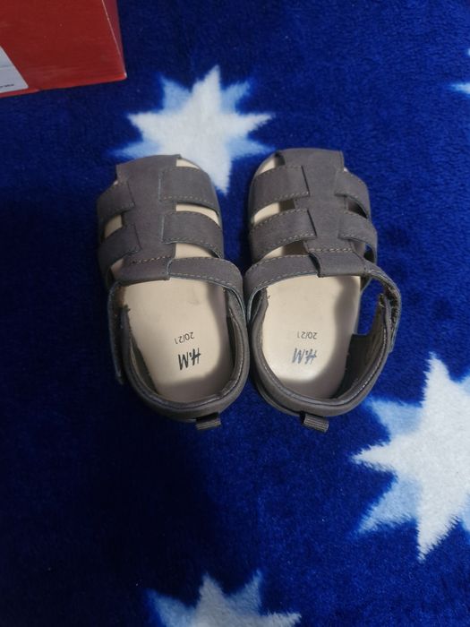 Sandale H&M Noi ,fără eticheta