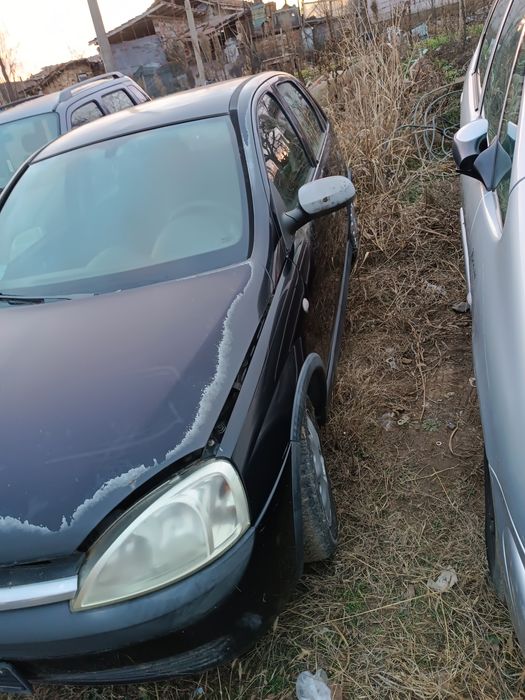 Opel Corsa C 1.7 дизел на Части