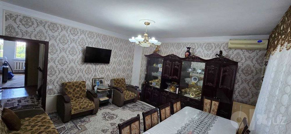 3 комн квартира. Паркентский.