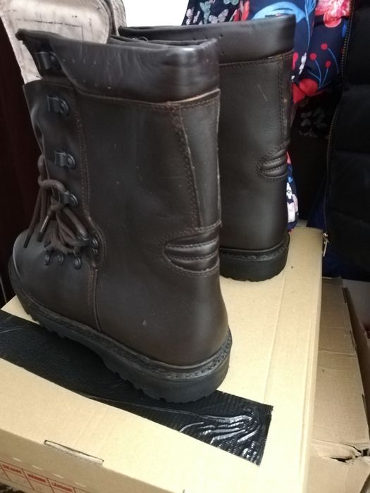 Bocanci piele  rezistenți la umezeală