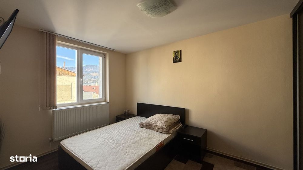 Apartament 2 camere, mobilat, etaj 4, vizavi de primărie