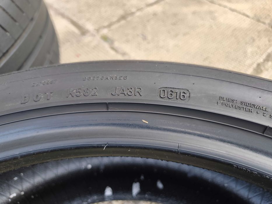 Летни гуми 19 ' цола DUNLOP 225  / 45/ R19 4 броя