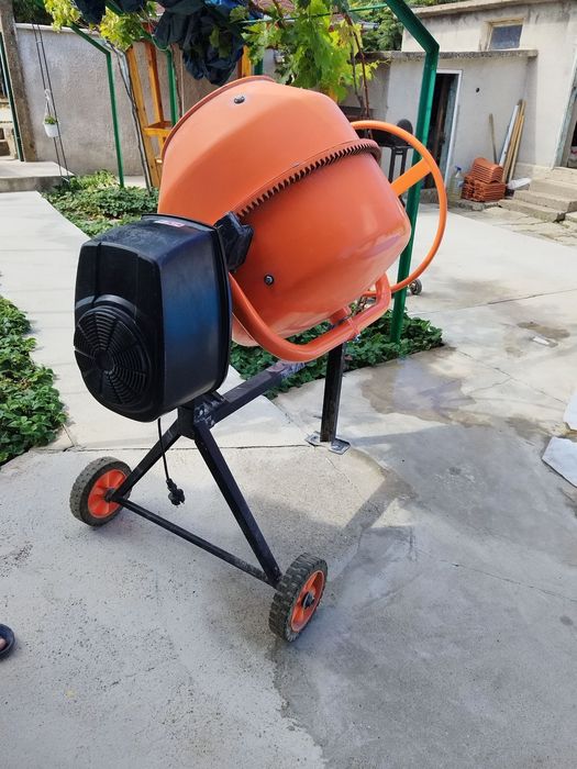 Бетонобъркачка 230л. 1200w