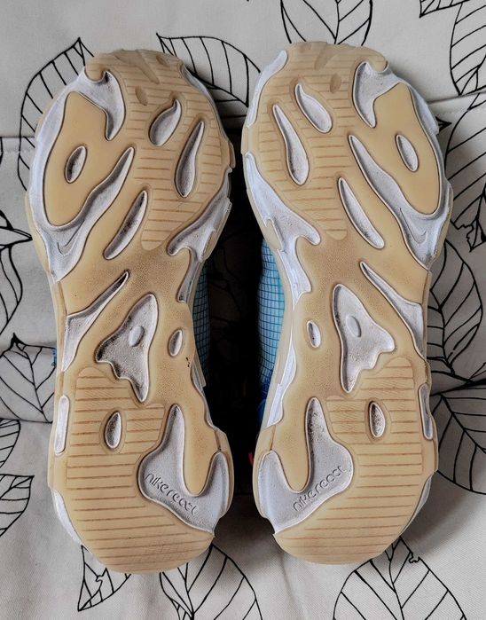 Обувки Nike React Live