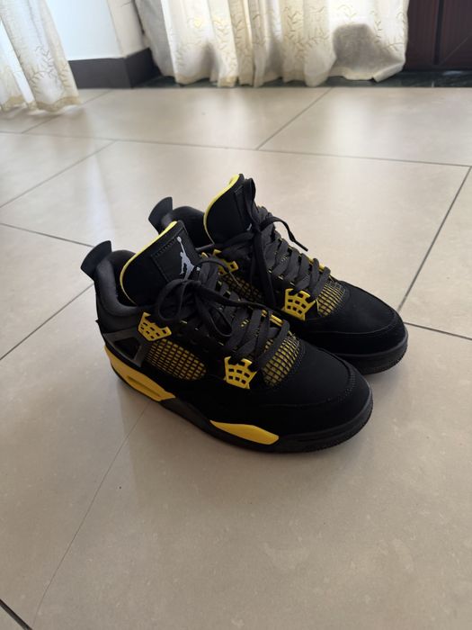 Jordan retro 4 yellow thunder marimea 41