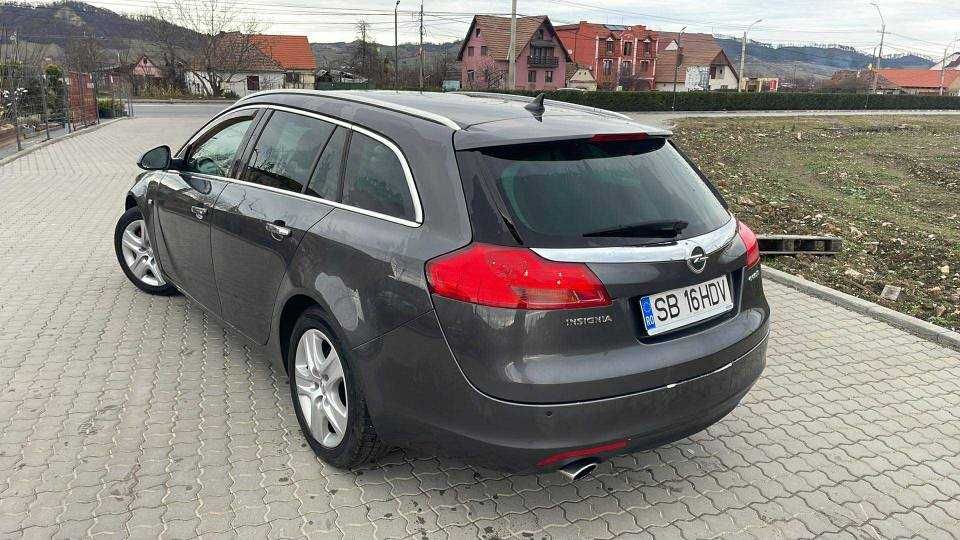 opel insignia 2010