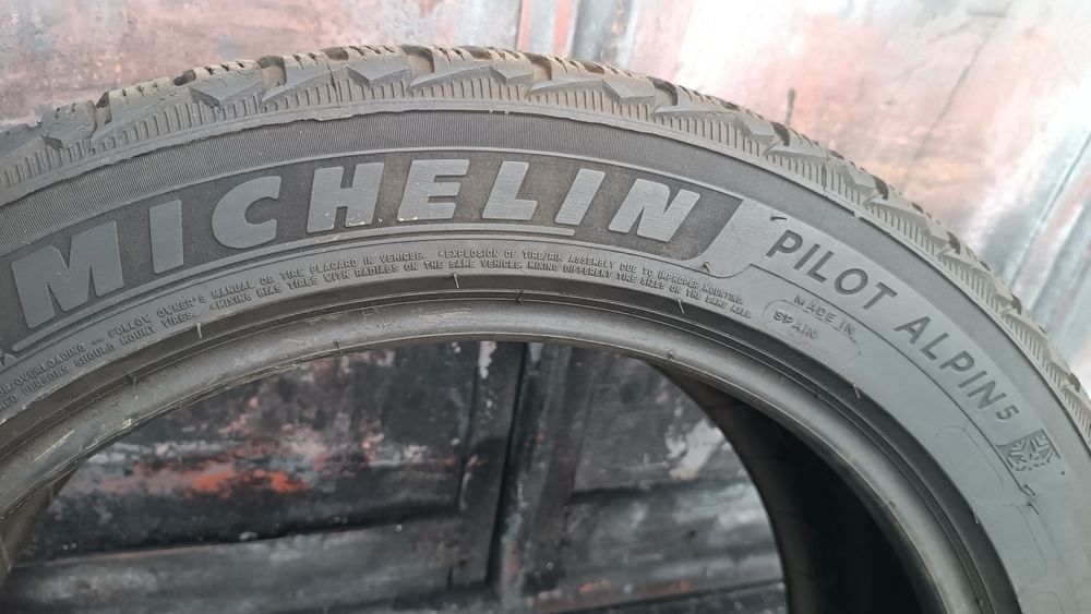 245/45/18 Michelin