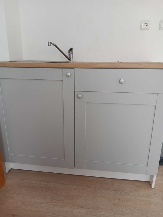 Шкаф за мивка от Икеа.