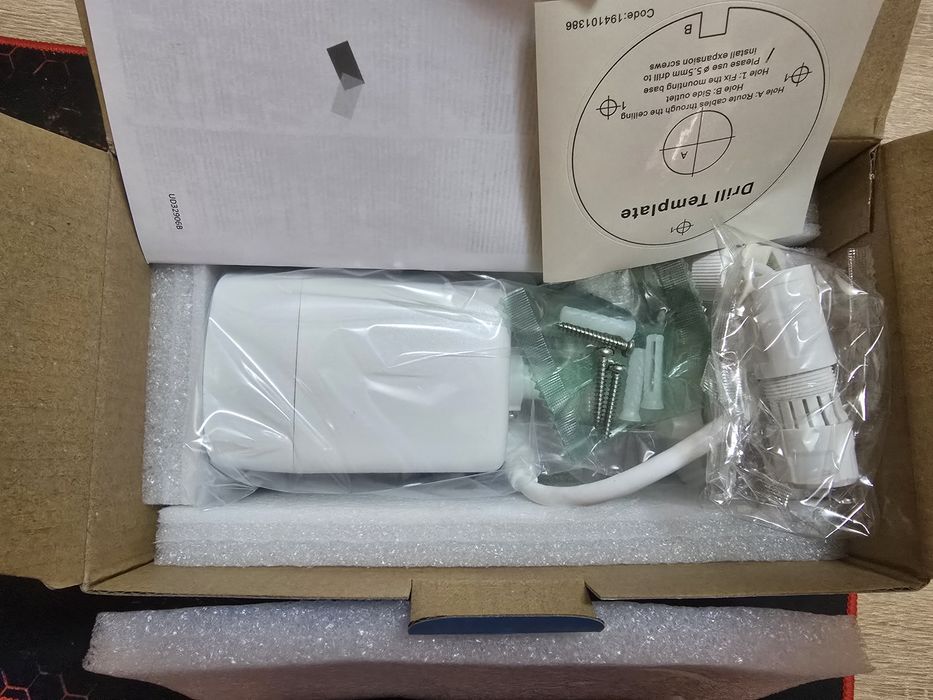 Camera supraveghiere hilook by hikvision 2 mp colorvu POE