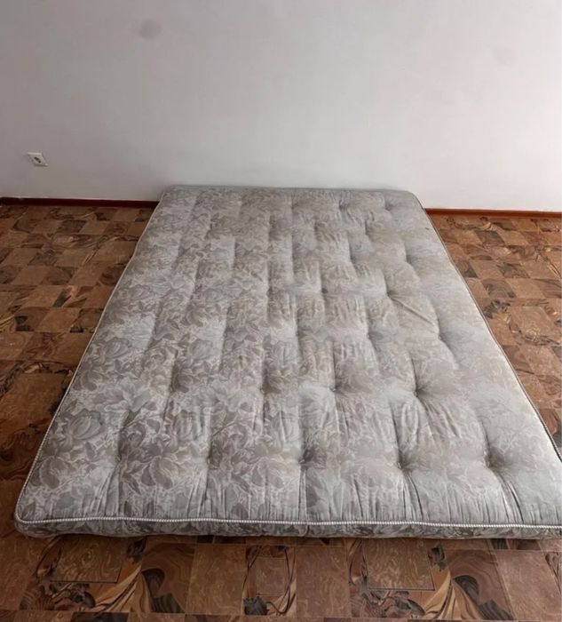 Продам итальянский матрас  2 на 2
