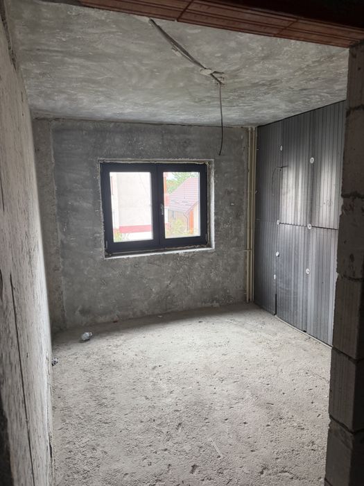 Apartament 4 camere Radauti