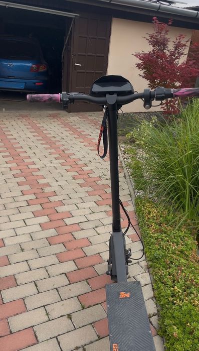 Trotineta electrică kukirin g2 roz. Ca noua