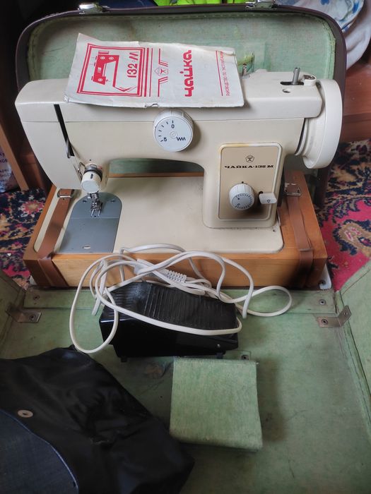 Шв машинка " Чайка 132 М "