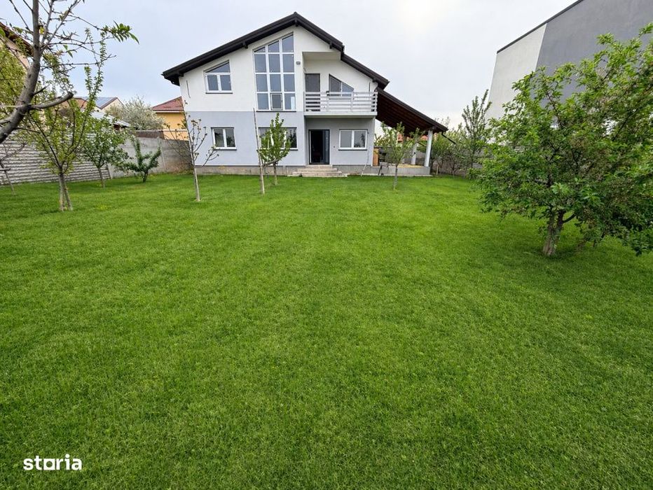 Casa cu Mansarda la gri,  4 camere, 176mp+ 500 mp teren, Bordei