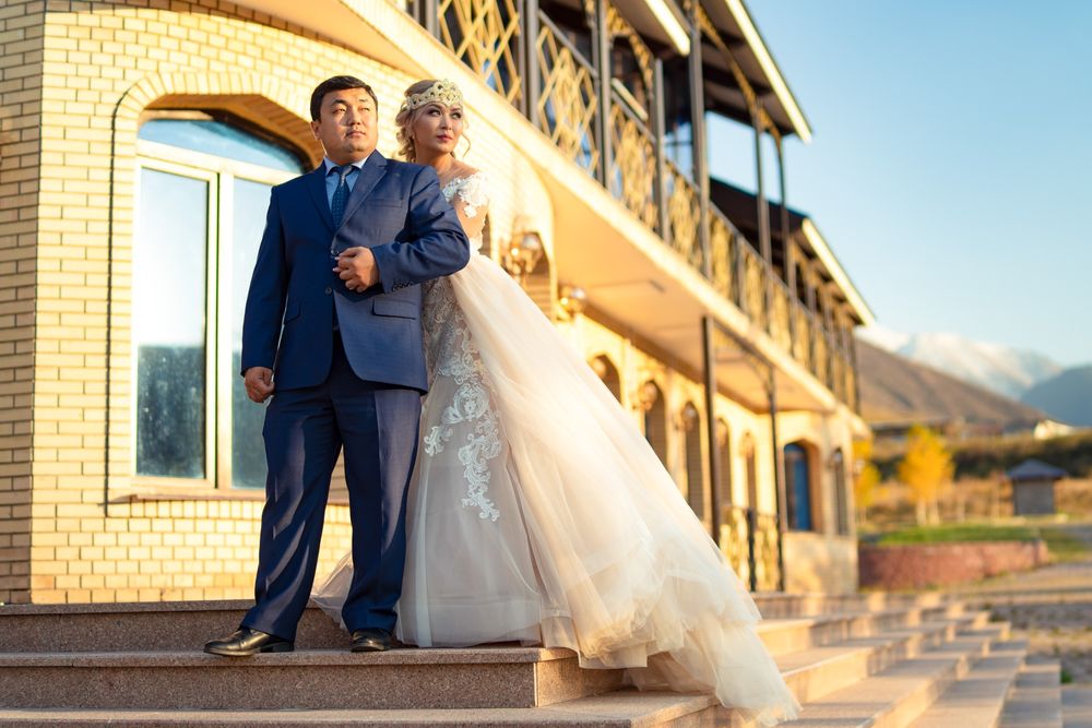 Продам свадебное платье трансформер