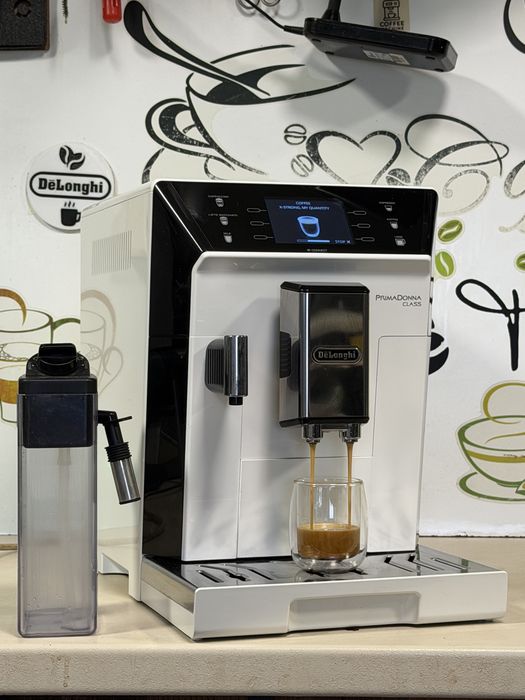 Кафемашина кафе автомат delonghi Primadonna CLASS с гаранция