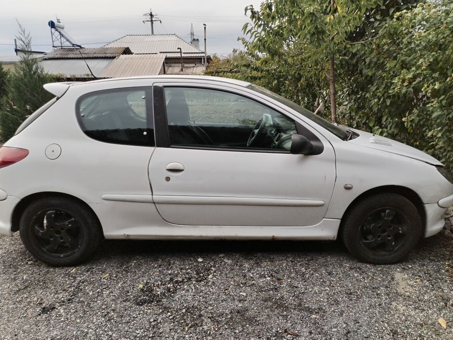 Peugeot 206 1.4 XT 2001 pentru dezmembrări / RABLA