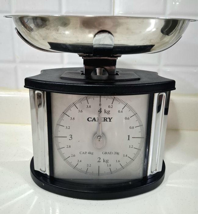 Продаются весы.как новые. Использовались только в домашних условиях.