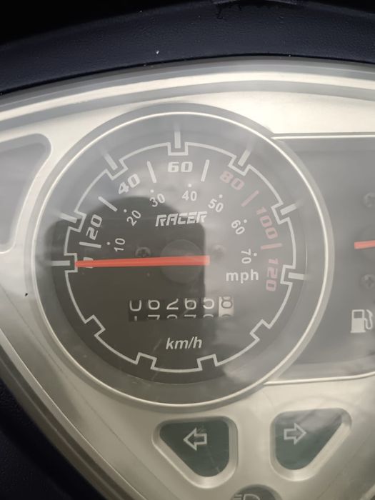 Продаю скутер райсер