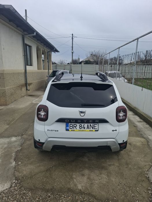 Dacia Duster 2 2020 Black/White 4x4 Adventure