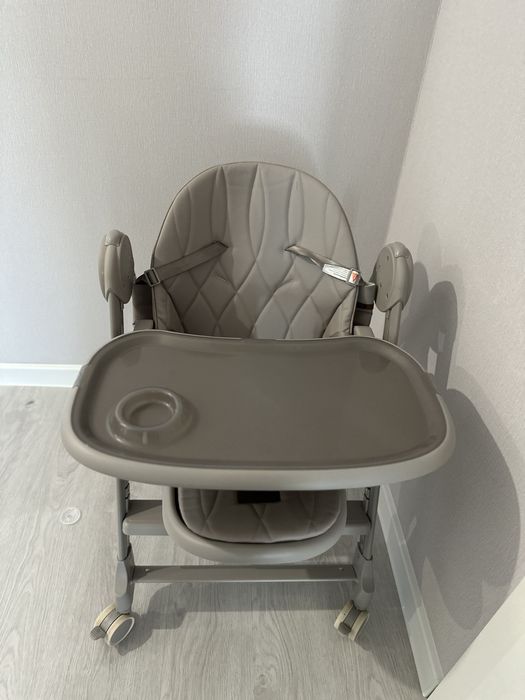 Продам стульчик шезлонг happy baby