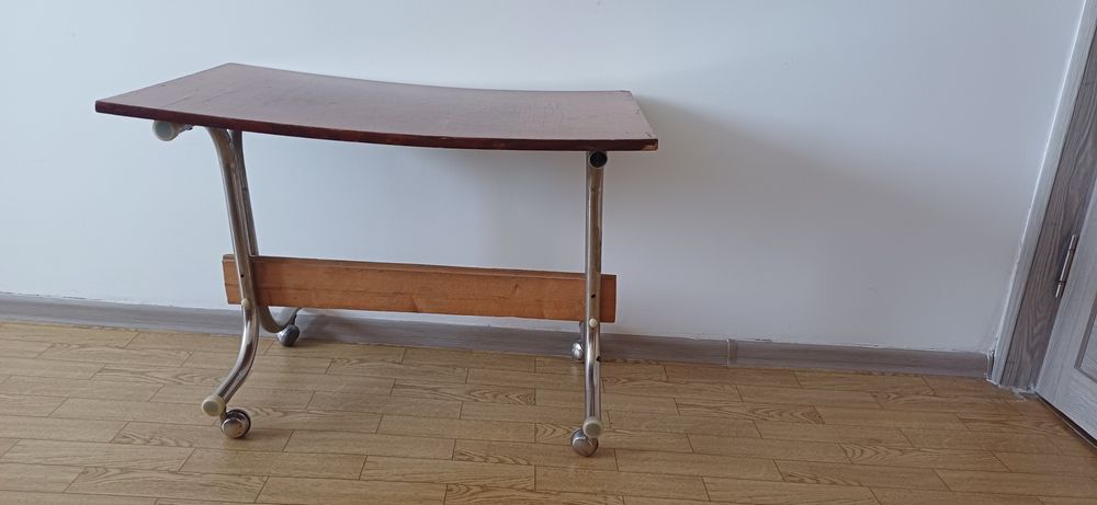 Журнальный столик