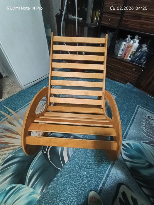 Продам кресло качалку