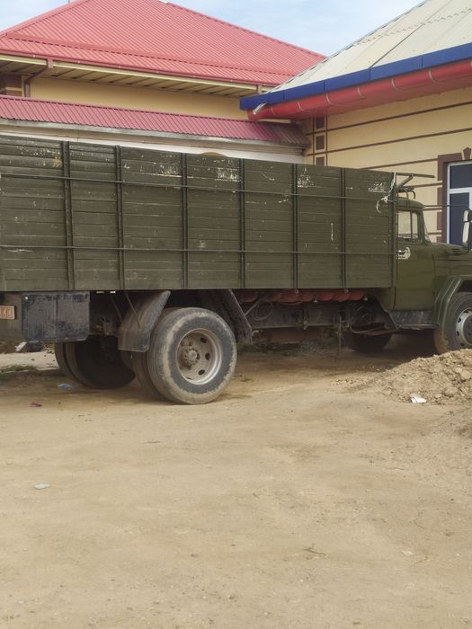 Zil batviy matôr Ural Tayor ishga olasiz minasi