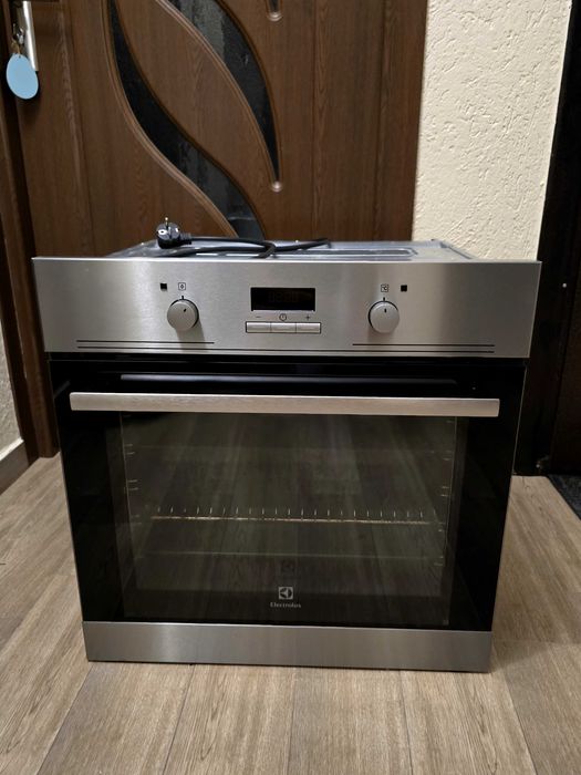Cuptor electric incorporabil Electrolux, Model: EOB3450AOX