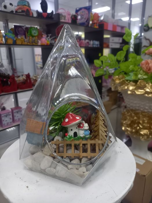 Для дома  и сада флорариум