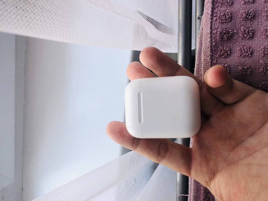 Продаю AirPods 2 series срочно!!!