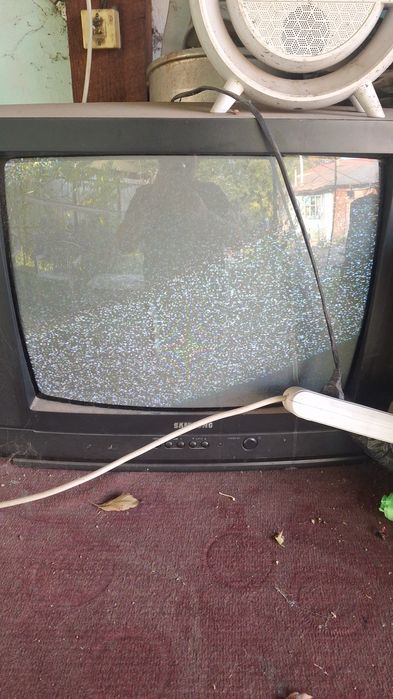 Продам телевизор