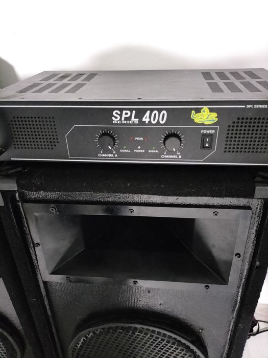 Vând schimb amplificator