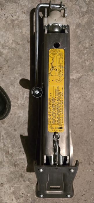 Крик за Ауди А6 работи