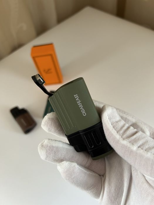 Запалка за пури CIGARFEAST с 4 джет пламъка - 3 цвята