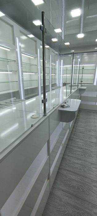 Мебель на заказ в аптеке