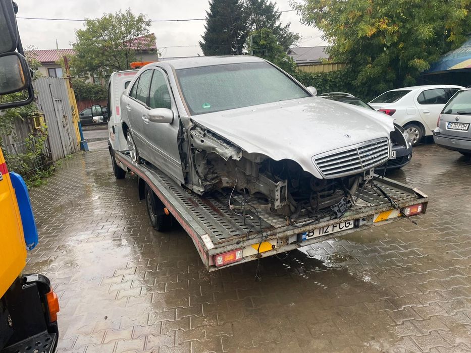 Tractari auto/Asistenta rutiera non-stop 24/7