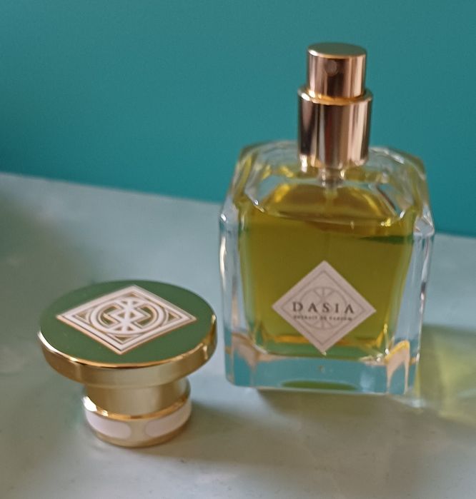 Dasia - Rose Tobacco