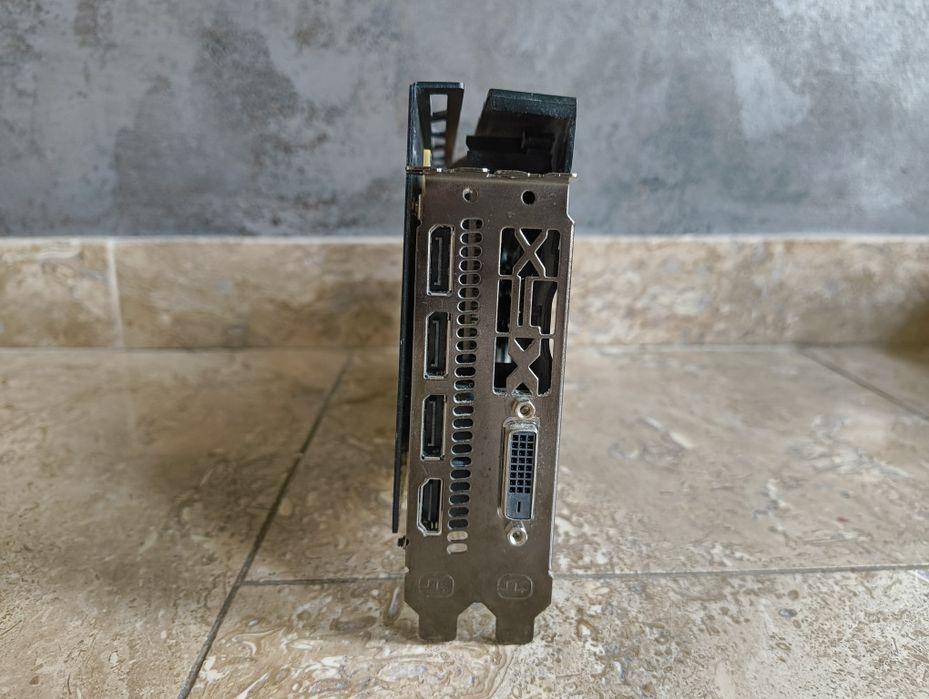 RX 580 XFX OC 8GB (vrm Samsung, mentenanță făcută )