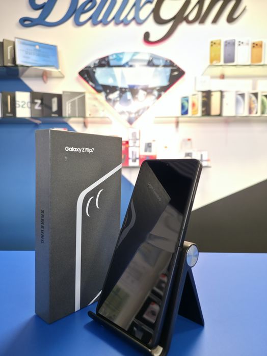 Samsung Z Flip 7 / Black / 512 GB / DeluxGSM