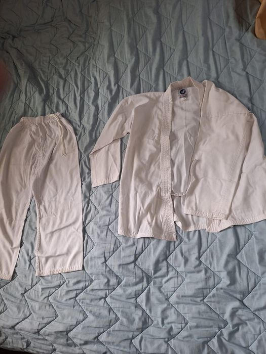 Кимоно для занятий карате