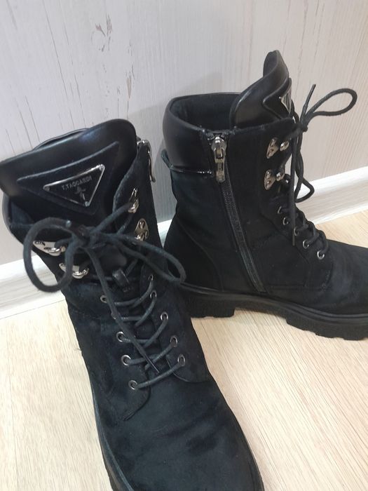 Продам зимнию обувь