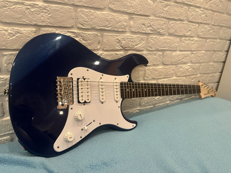 Электрогитара Yamaha PACIFICA012 Dark blue metallic