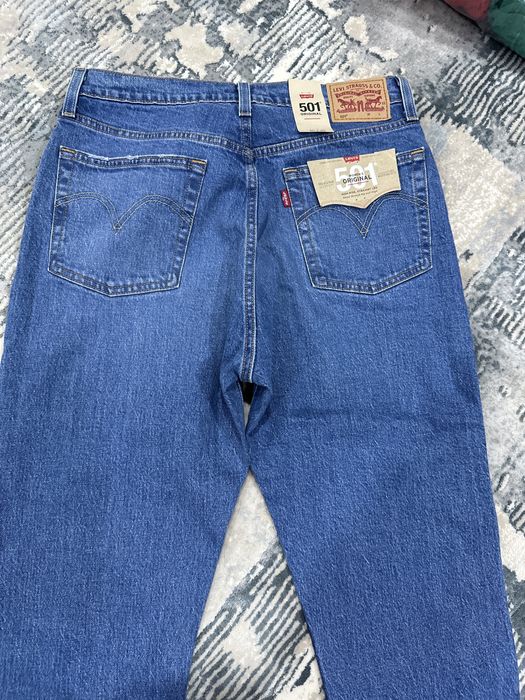 Levi’s джинсы женские 501 размер 30*30 оригинал,новые не подошел разме